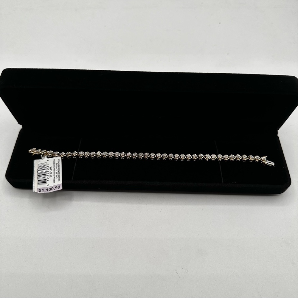 Diamond open link tennis‎ bracelet